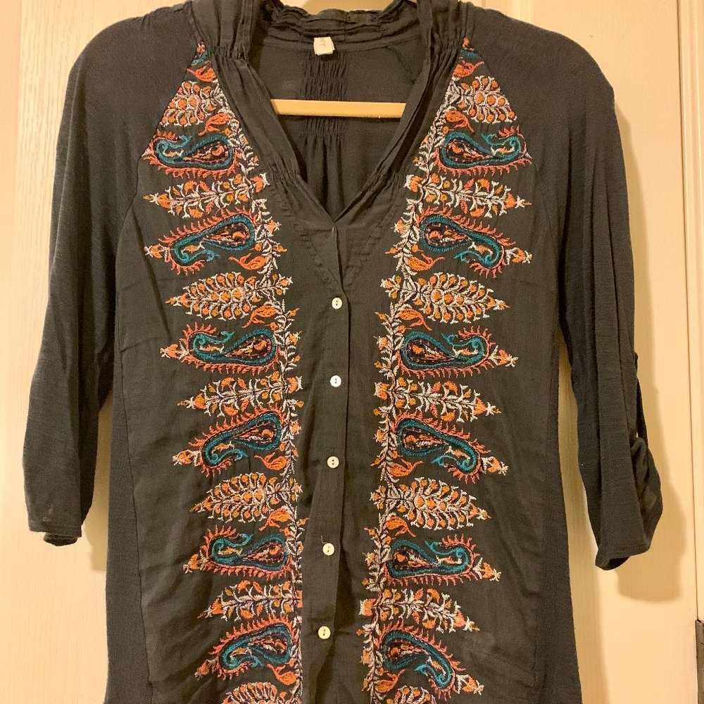 Anthropologie Tiny Embroidered Cardamom Blouse